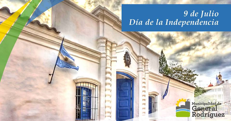 Acto por el Día de la Independencia y finalización del monumento a los bomberos