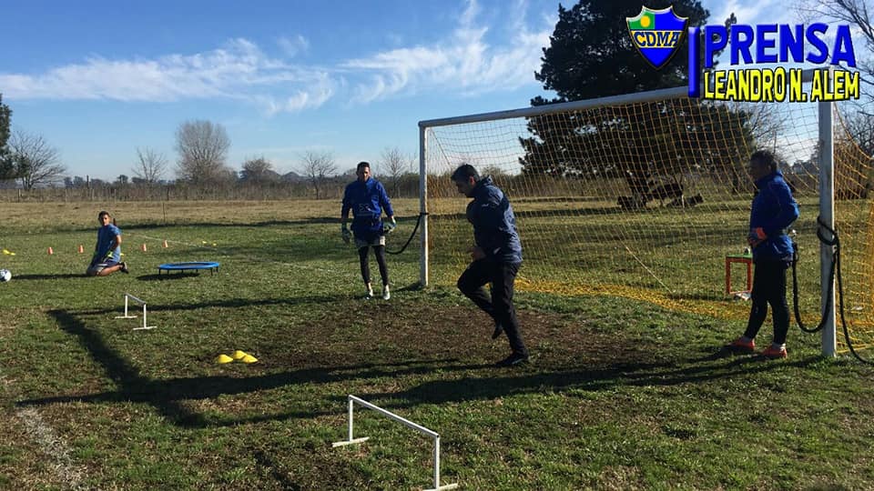 El Lechero hizo fútbol con juveniles del club