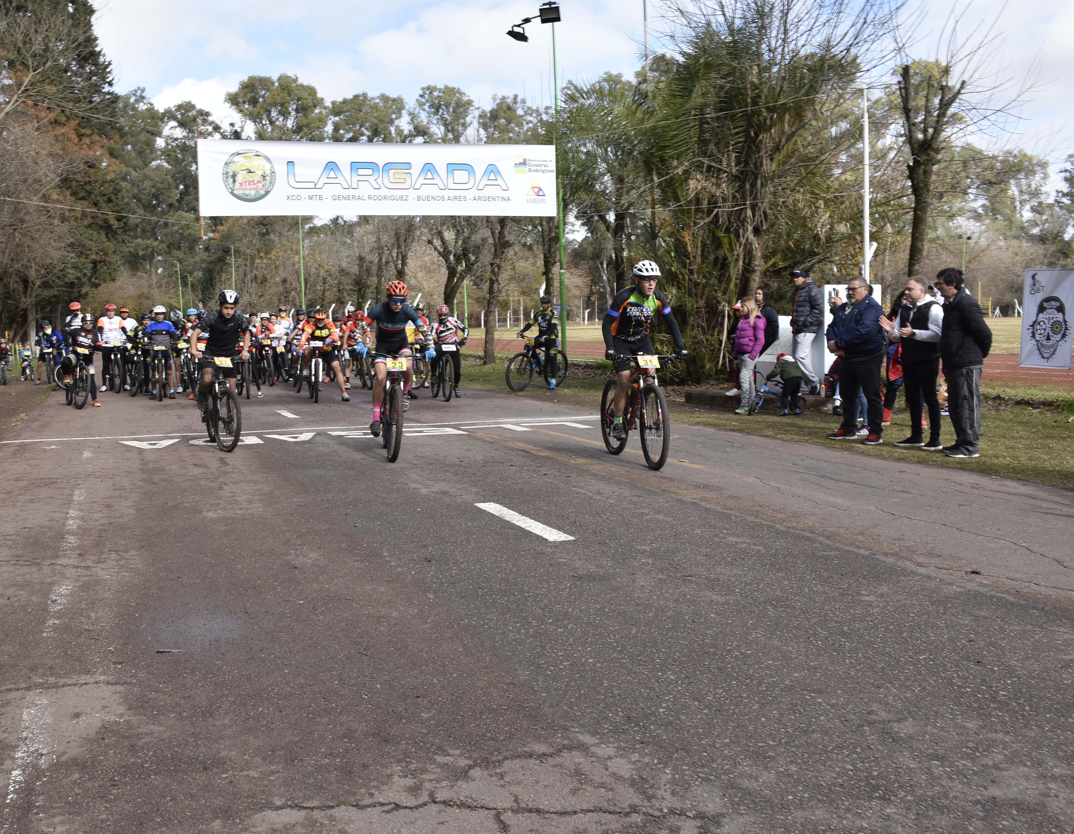 Se llevó a cabo la primera fecha de XCO en el polideportivo