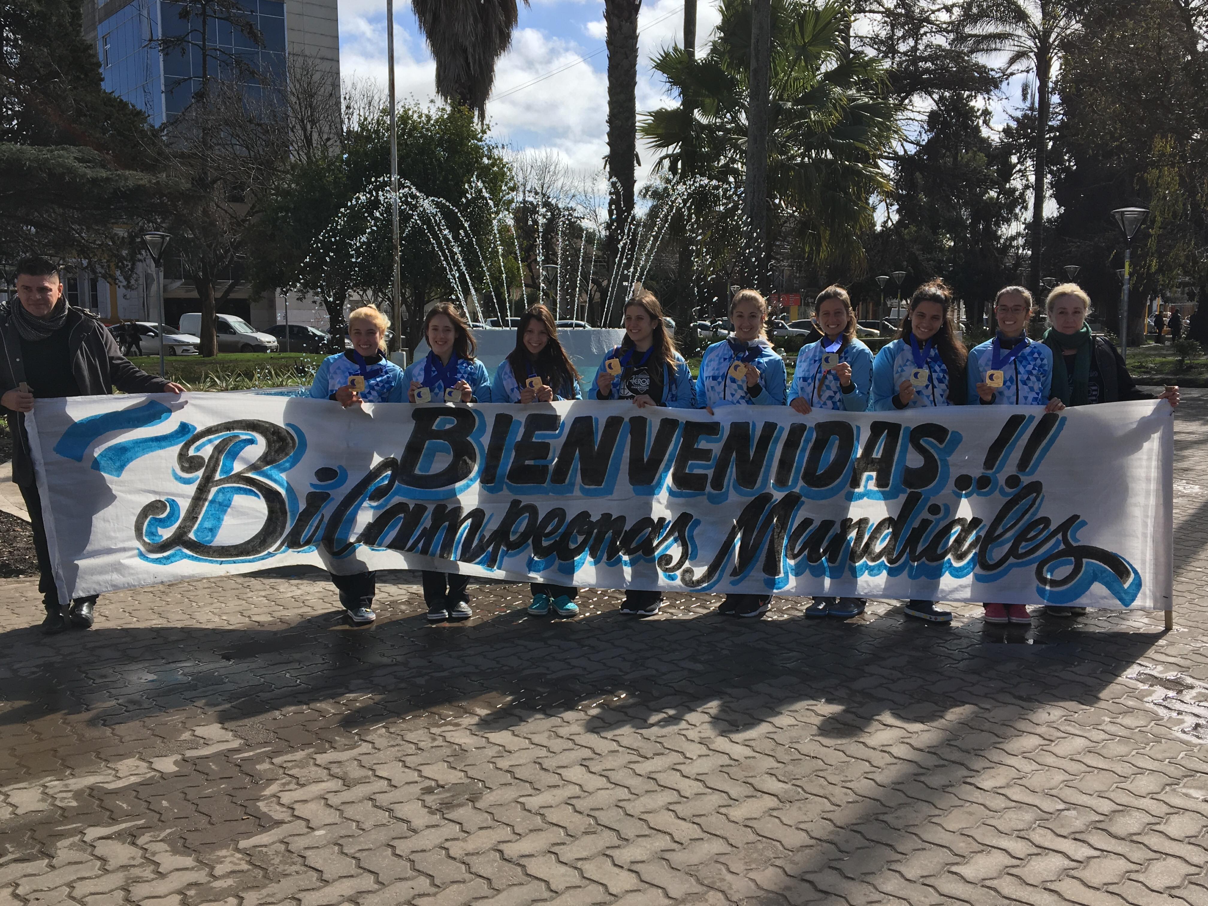 Las bicampeonas festejaron en el centro de nuestra ciudad