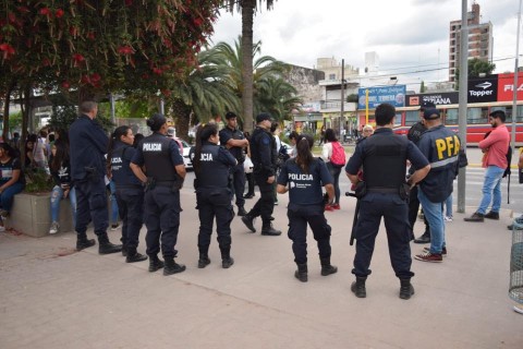 La Policía Federal realizó un operativo en la Estación de ferrocarriles