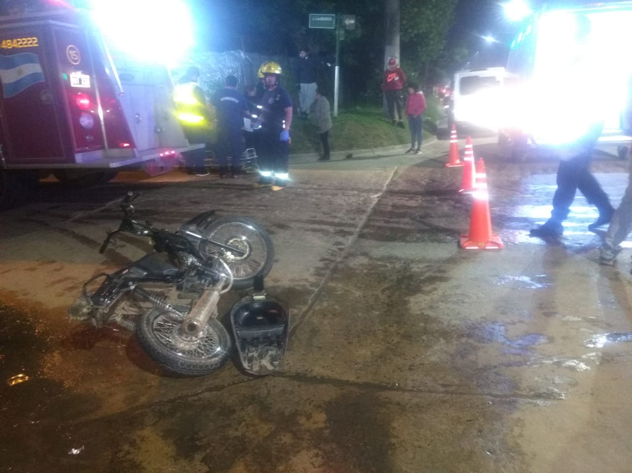 motos-picada-accidente-belgrano-y-urquiza-1