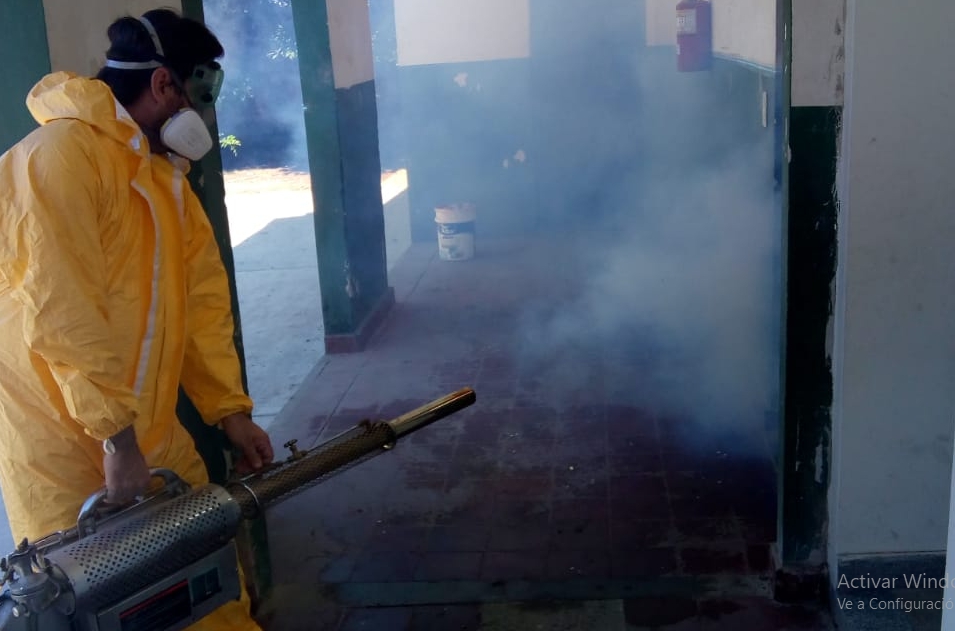 Se realizó una fumigación y desinfección en la Escuela 6 tras los casos de sarna