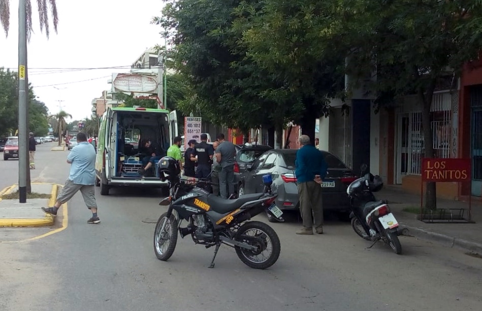 Fuerte accidente en Av. Italia y Demaestri