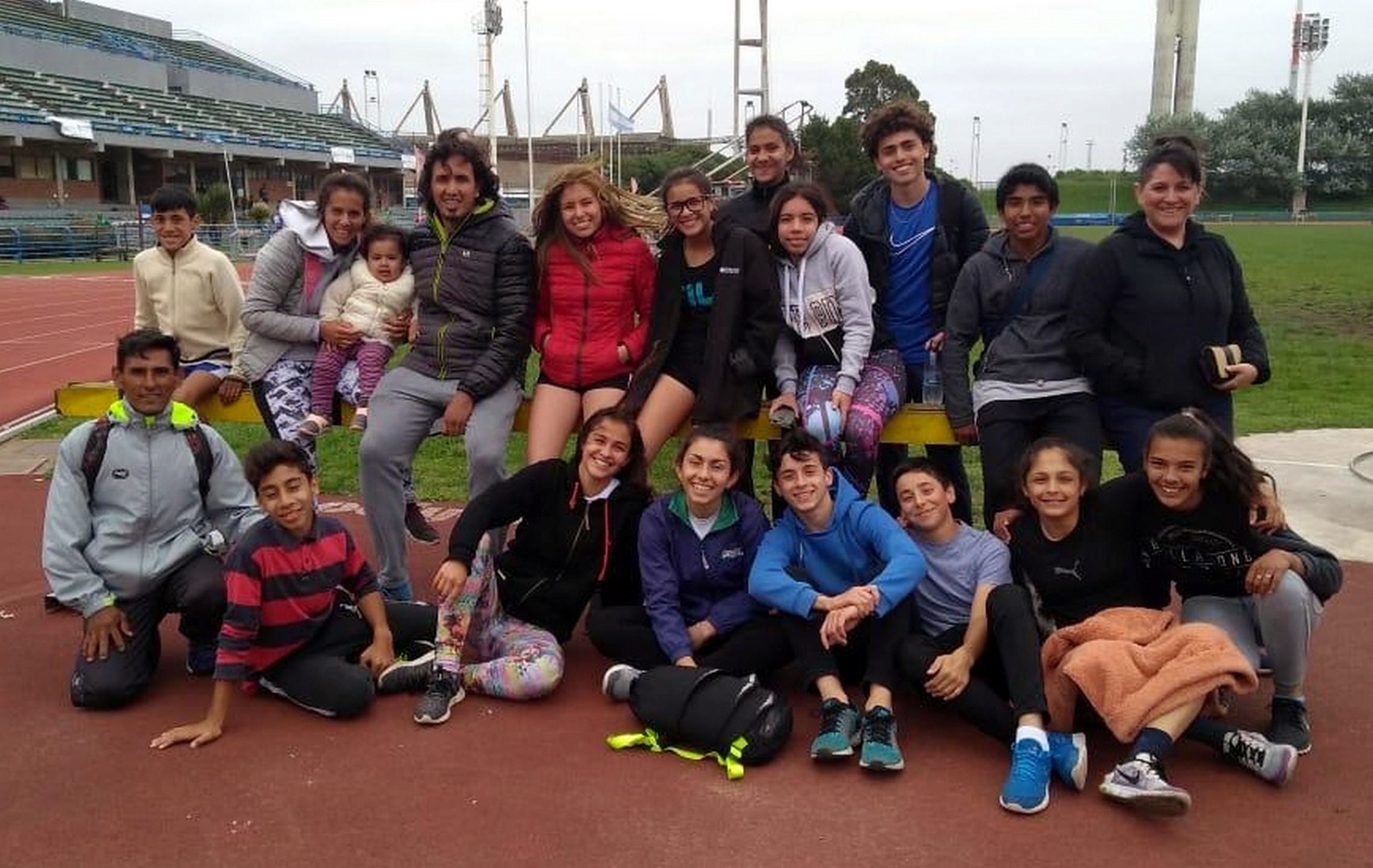 Jóvenes atletas rodriguenses se destacaron en un torneo provincial