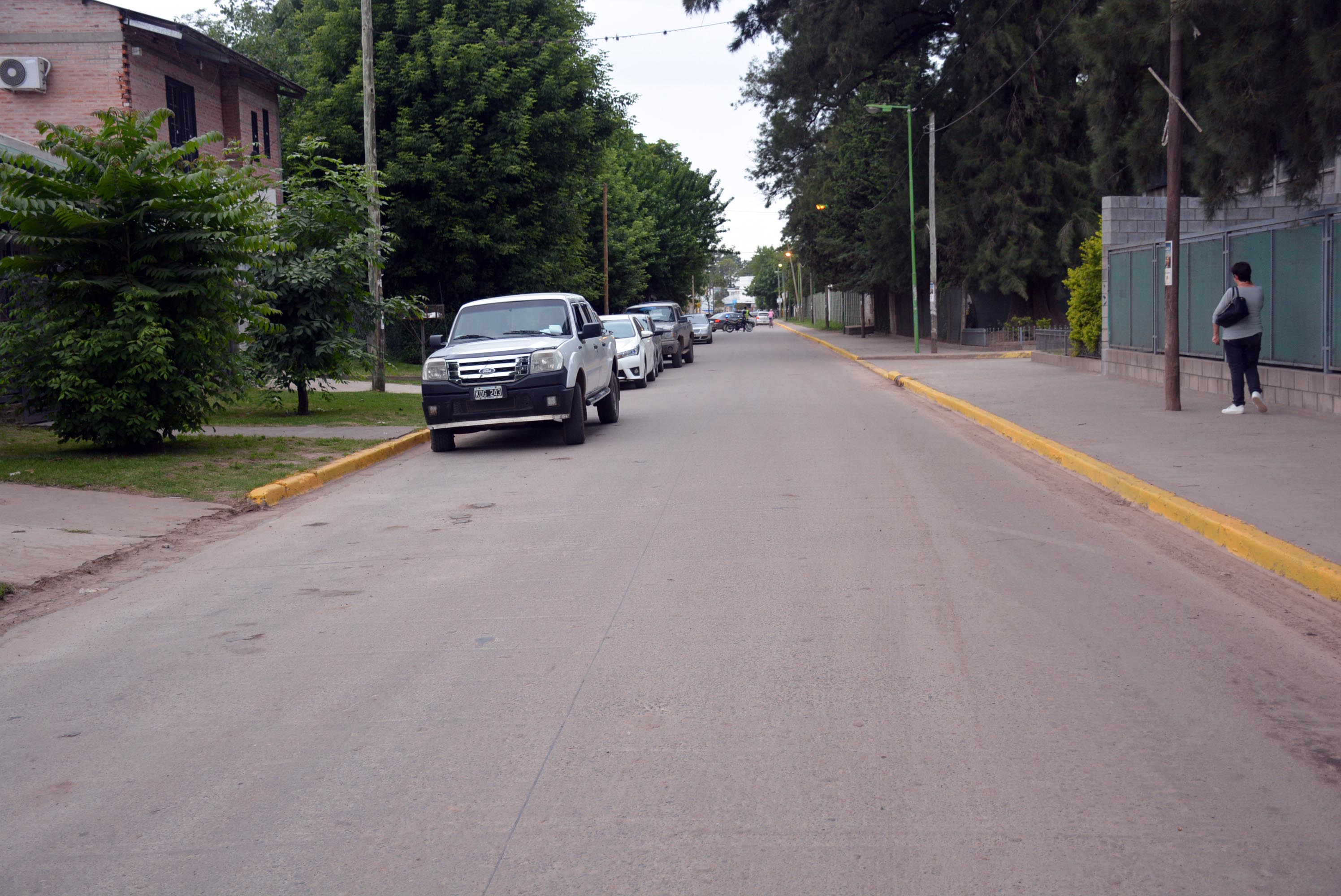 Se inauguró la remodelación de una calle que desemboca en la Autopista del Oeste
