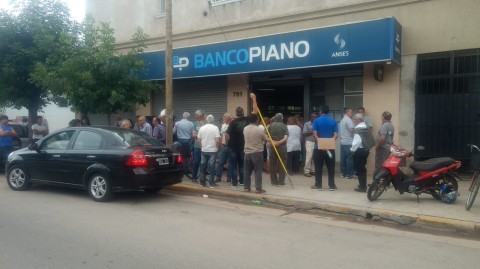 El Banco Piano tuvo demoras de varias horas para los cobros de jubilaciones por falta de luz