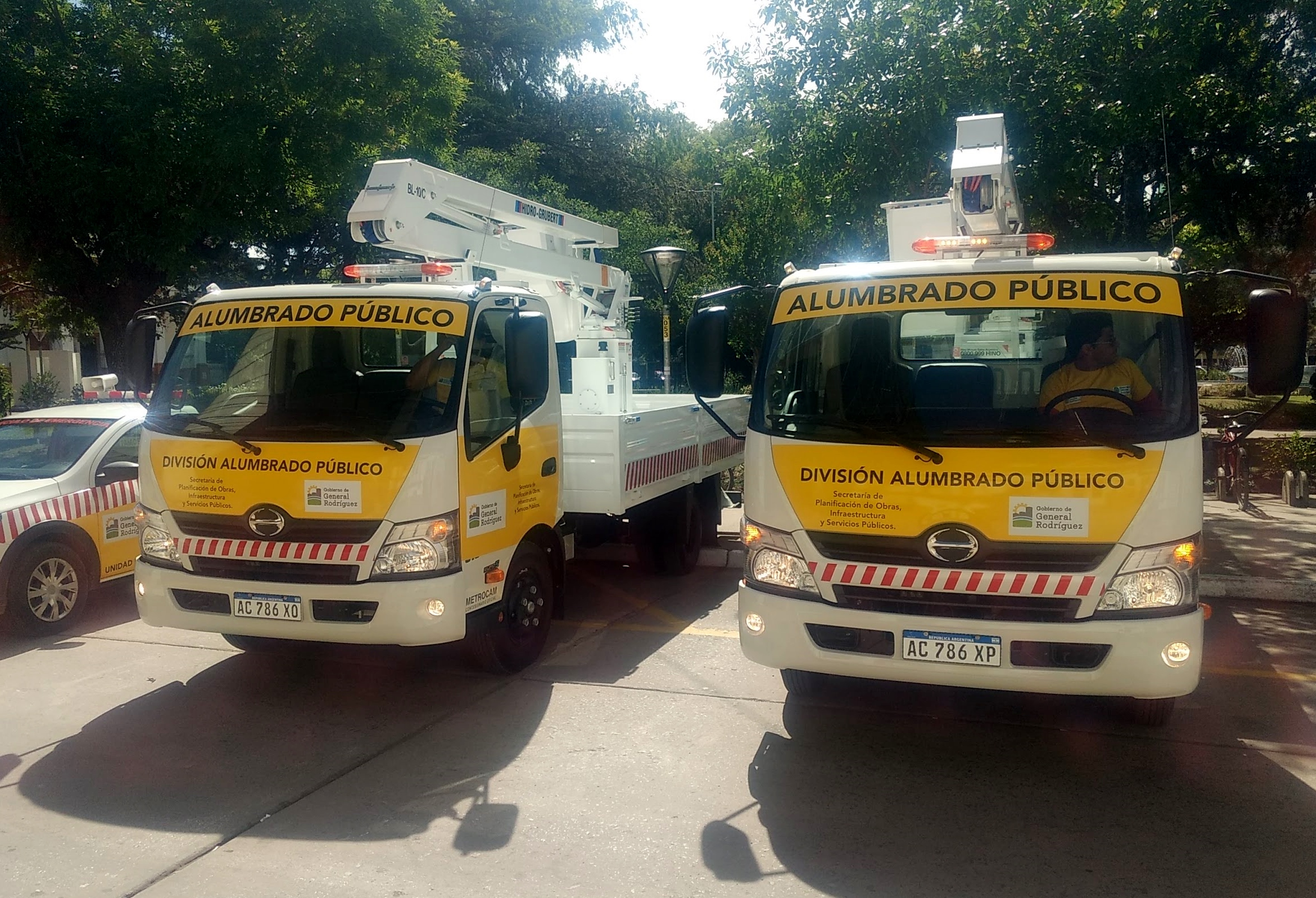 Se compraron dos camionetas para arreglo de luminarias y los reclamos serán vía web