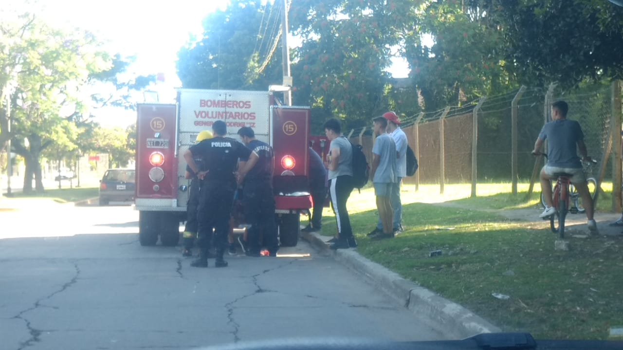 Un joven se accidentó con un alambrado y debió ser asistido por el SAME