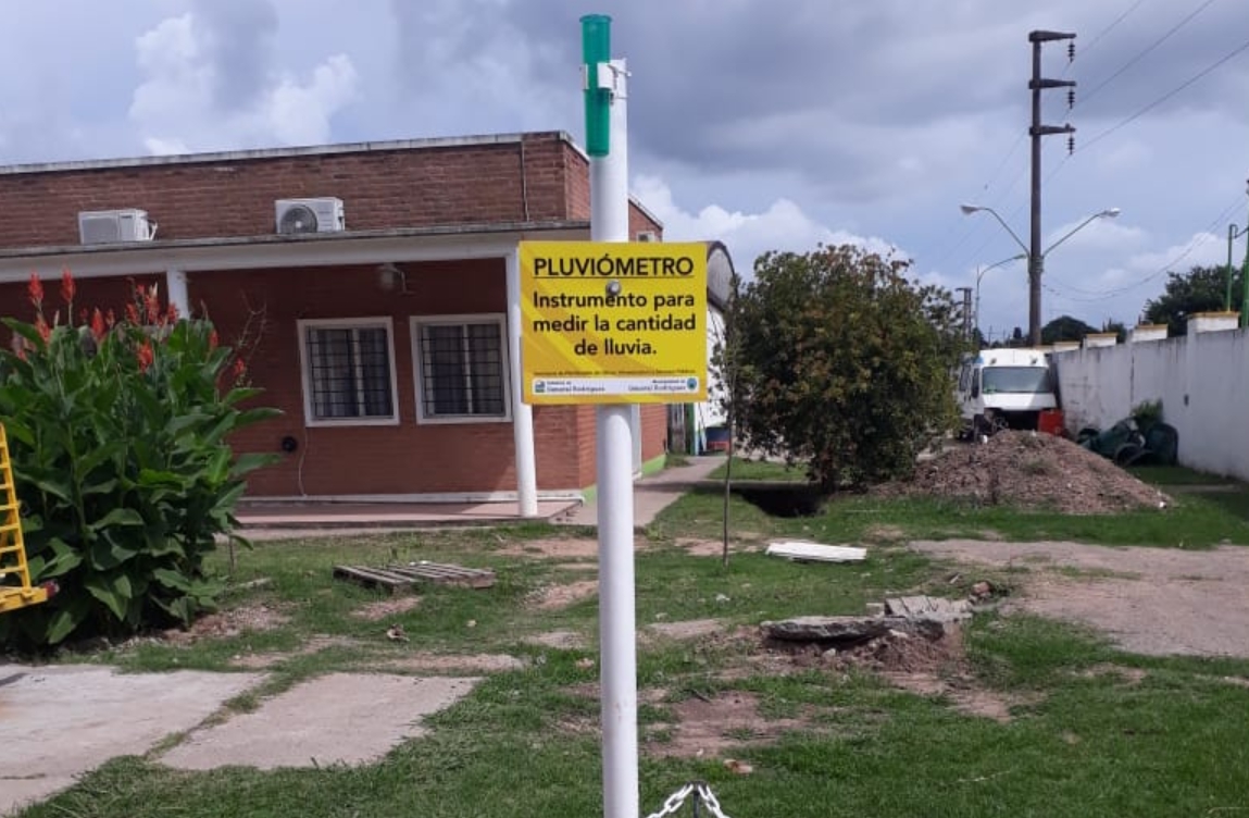 Instalaron pluviómetros municipales