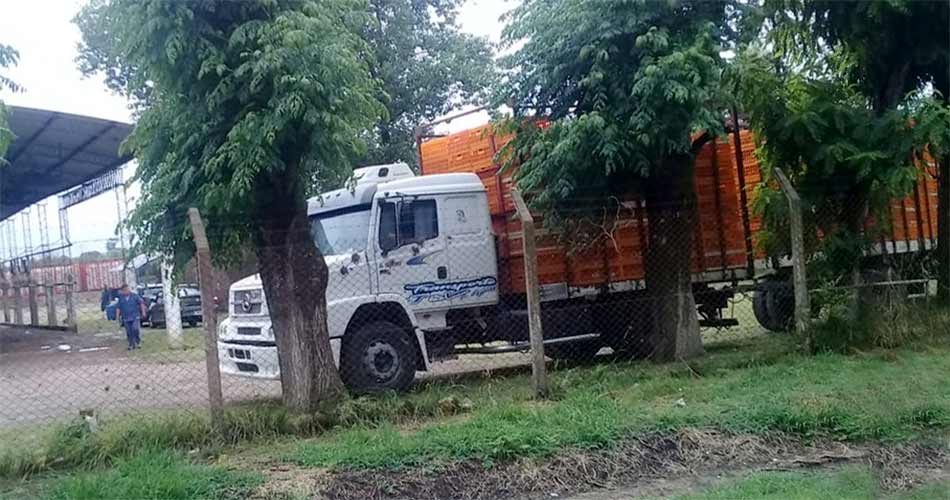 camion-jaulas-robadas-canuelas