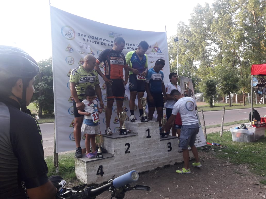 carrera-ciclismo-nocturno-enero-2019-1