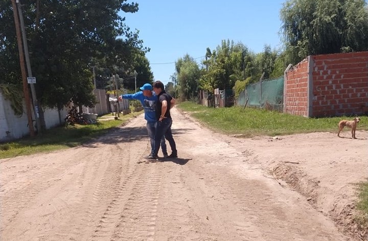 Avanzan obras de infraestructura para Tránsito, Salud y Educación en B° Pico Rojo