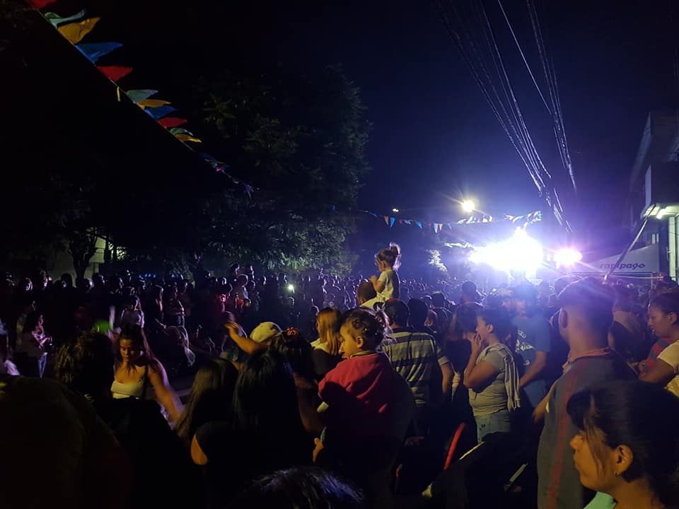 Las murgas rodriguenses desplegaron su colorido en el cierre del Corso Central