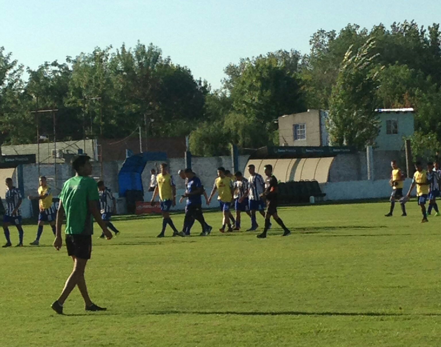 Atlas la tuvo difícil ante Centro Español, pero sigue sumando