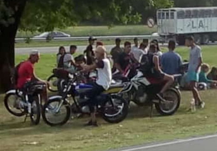 Imprudencia y peligro sobre la Colectora