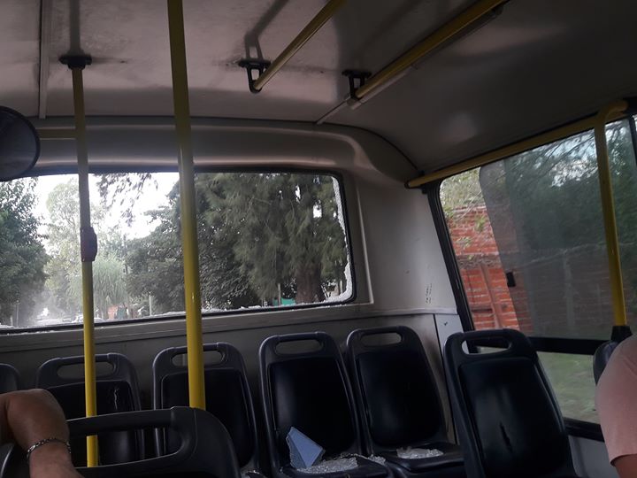 colectivo-luneta-rota-por-balazo-o-proyectil-el-5-3-a-las-16-en-la-estacion