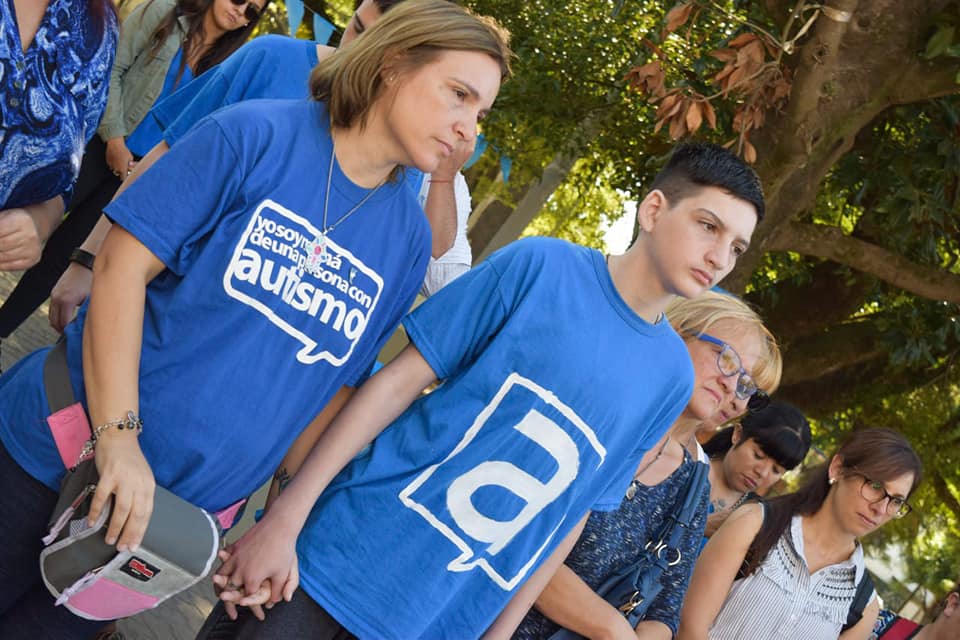 Se realizó la caminata de concientización sobre el autismo