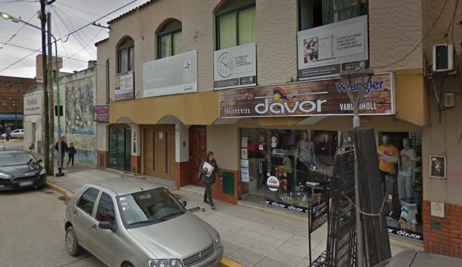 Una empleada tuvo que encerrarse en el baño durante el robo a un comercio céntrico