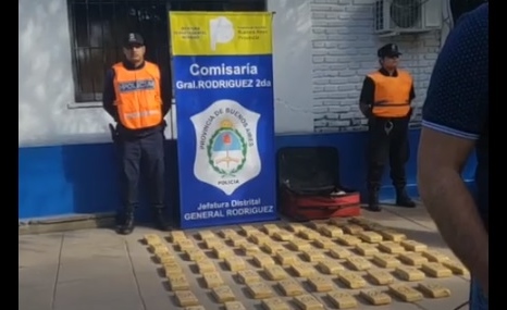 Persecución, disparos y casi 50 kilos de marihuana decomisada en Agua de Oro