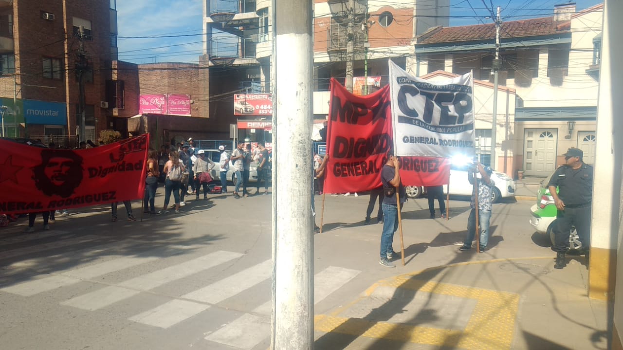 movilizacion-organizaciones-sociales-la-serenisima-y-municipio-1