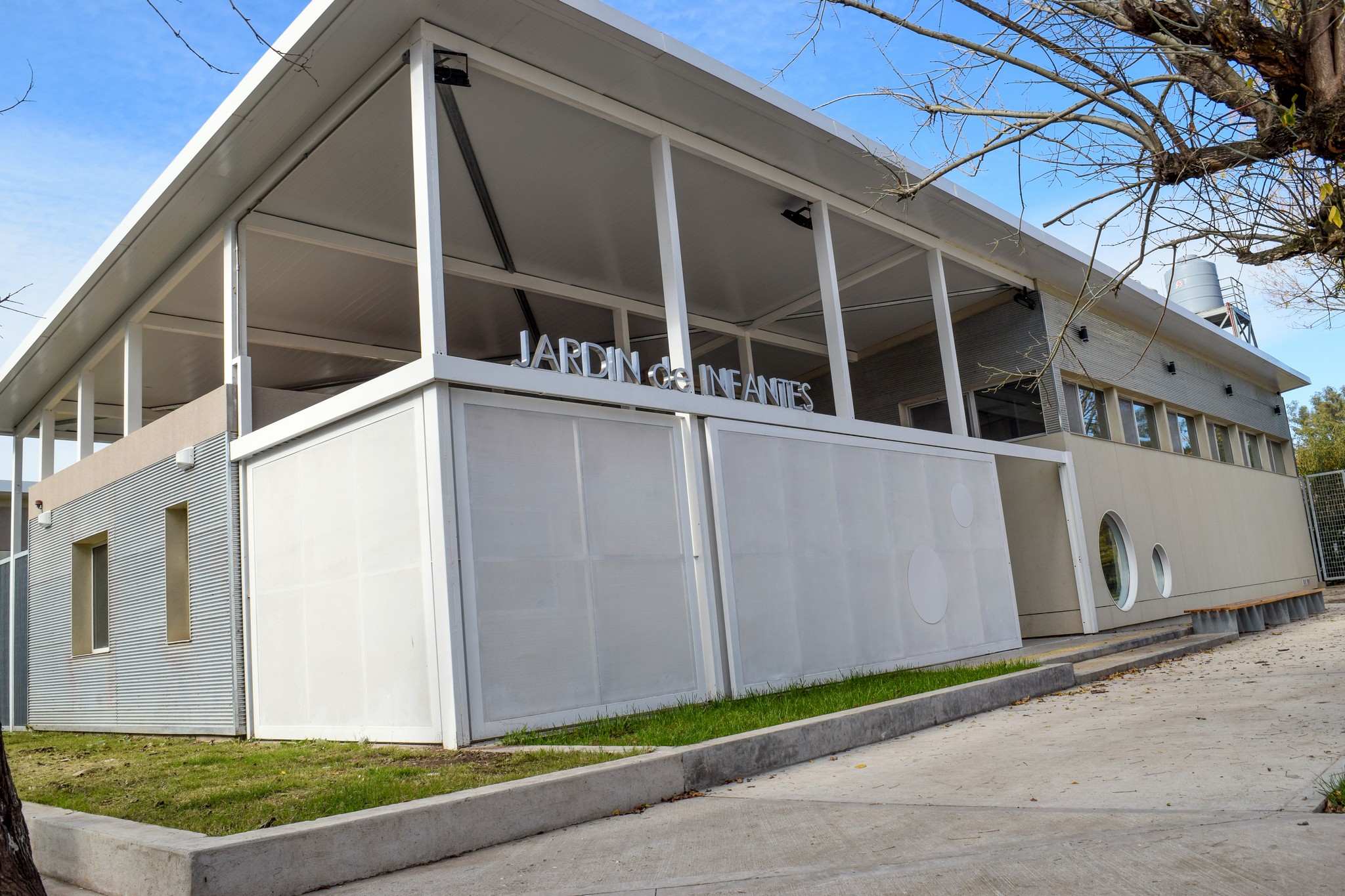 Se inauguró el nuevo jardín de infantes del barrio Los Perales