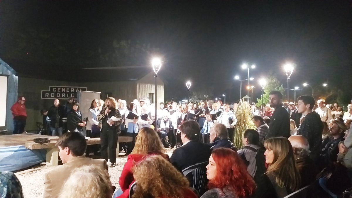 Durante el aniversario del Pueblo, se inauguró el 