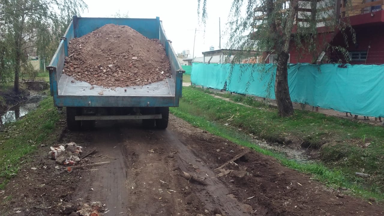 donacion-cascotes-los-aromos-1