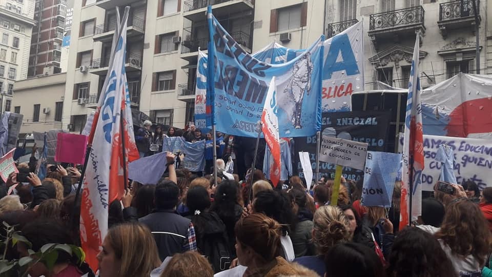 reclamo-docentes-descuentos-salariales