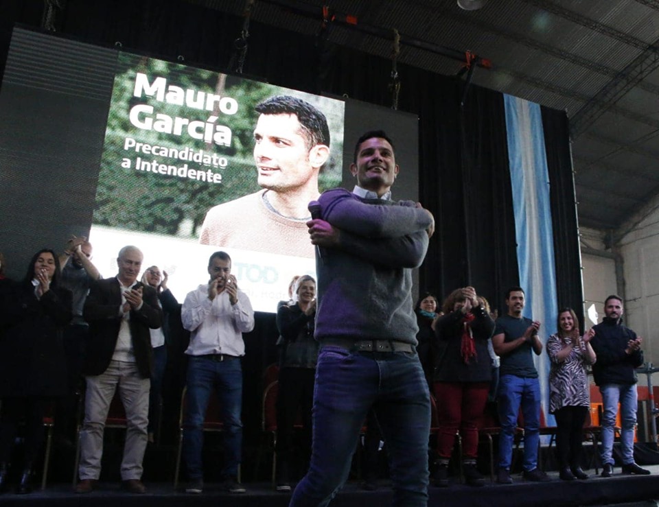 Mauro García, sobre el ejemplo de unión: "Incluimos circunstanciales adversarios, el Peronismo es así"