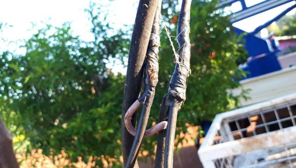 Un hombre fue detenido por realizar una conexión clandestina de energía en Los Troncos