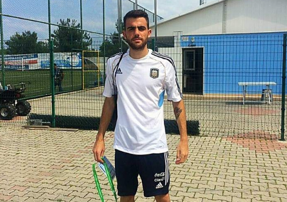 Un futbolista rodriguense necesita ayuda para viajar a un torneo con la Selección Argentina de Sordos