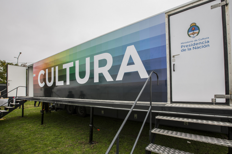 Llega a Rodríguez el "Camión de Cultura"