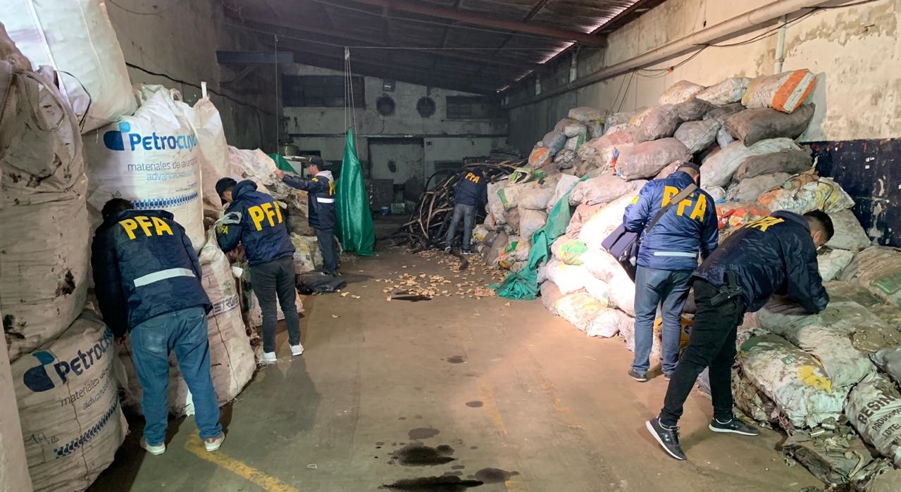 Con allanamientos en Rodríguez, cayó banda que robaba cables de servicios públicos disfrazados de operarios