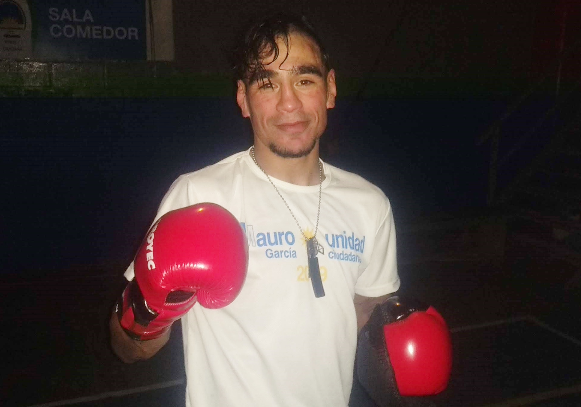 Jara apabulló a su rival y se floreó en un combate sin atenuantes