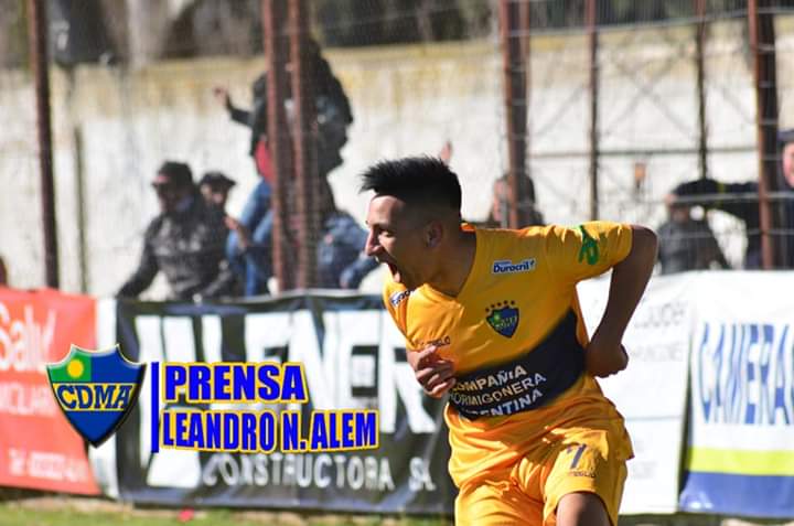 Los goles de Lucas Sergi en el triunfo del Lechero ante Luján