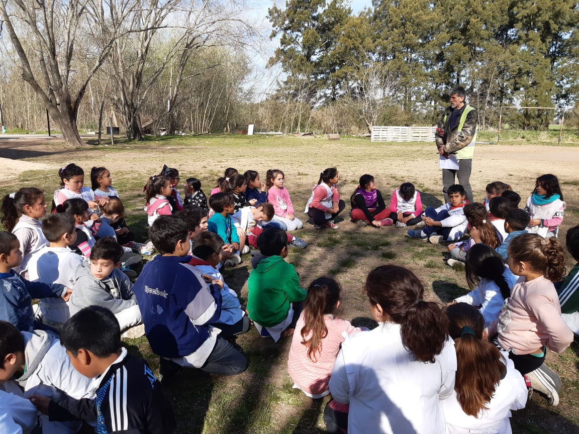 charla-cooperativa-1-escuela-primaria-rural-4