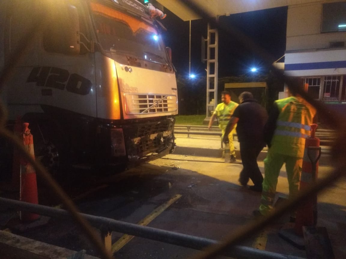 choque-camion-colectivo-2