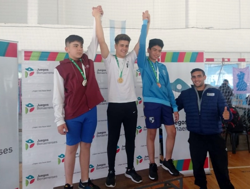 Rodríguez cerró los Juegos BA con medallas en lucha y atletismo