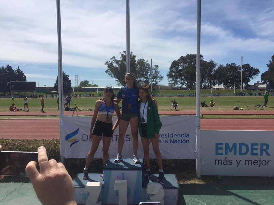 Tras el oro en los Juegos BA, la atleta Maia Mora le dio la primera medalla a Rodríguez en los Evita