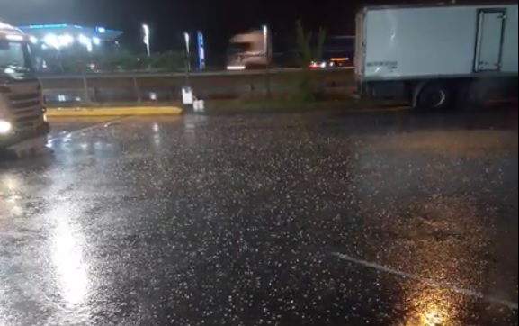 Cayó granizo dos veces en pocas horas en Rodríguez y hay alerta meteorológico para el fin de semana