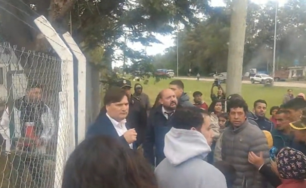 Tras la clausura de la granja, en Mi Rincón se levantó el corte de ruta pero piden más inspecciones