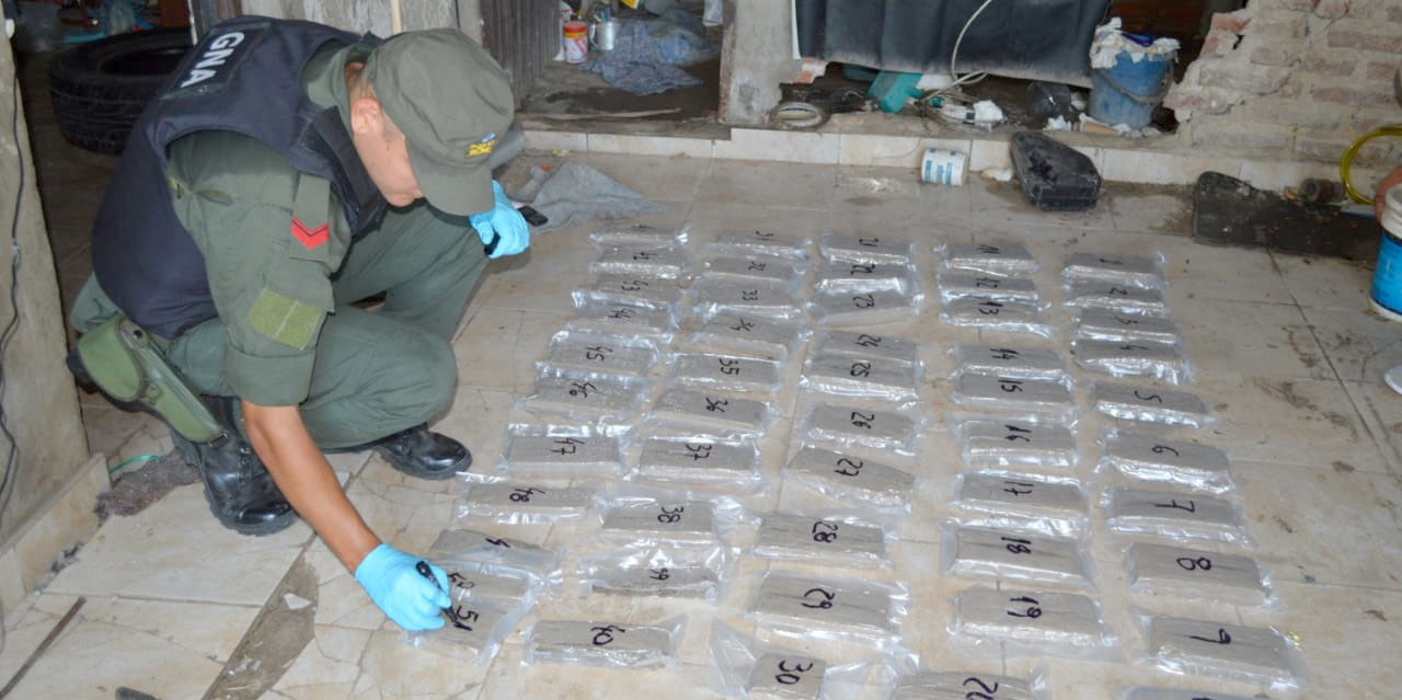 Tras varios allanamientos, uno en Rodríguez, desbarataron una red narco de Paraguay