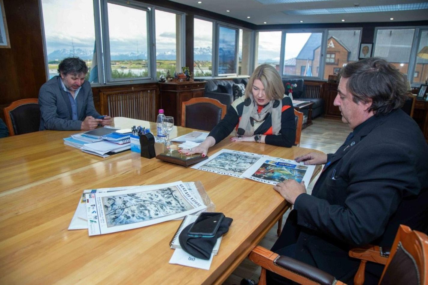 Navone fue invitado a Tierra del Fuego para brindar dos charlas sobre arte, salud mental, arquitectura y patrimonio