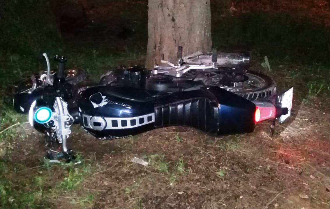 Tragedia: un hombre falleció tras accidentarse con su moto
