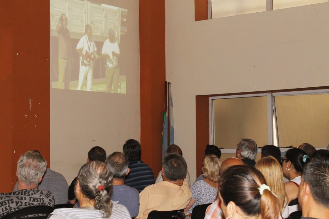 Referentes locales del Frente Justicialista Cristiano proyectaron una película en el HCD