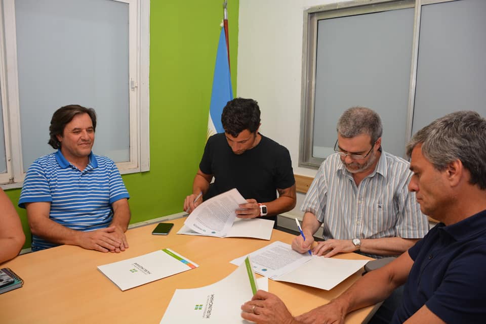 Se firmó un convenio para dictar una carrera universitaria en Rodríguez