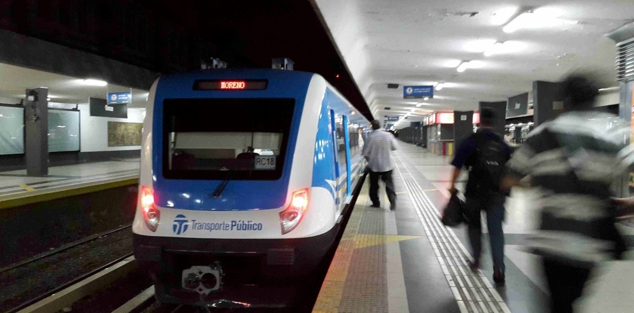 Planean extender el horario nocturno del servicio de trenes del área metropolitana