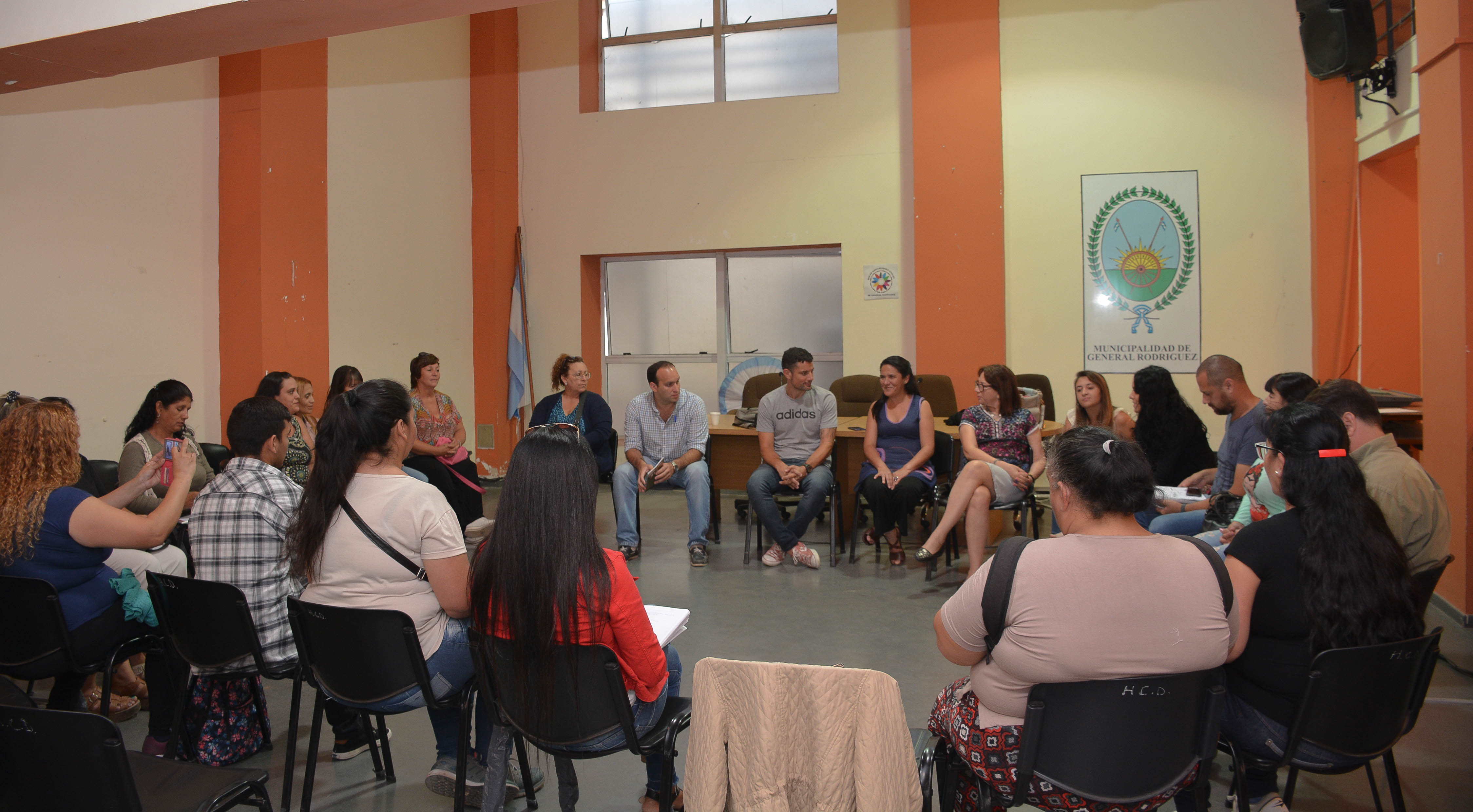García mantuvo una charla con el equipo de la Red de Salud Pública AMBA
