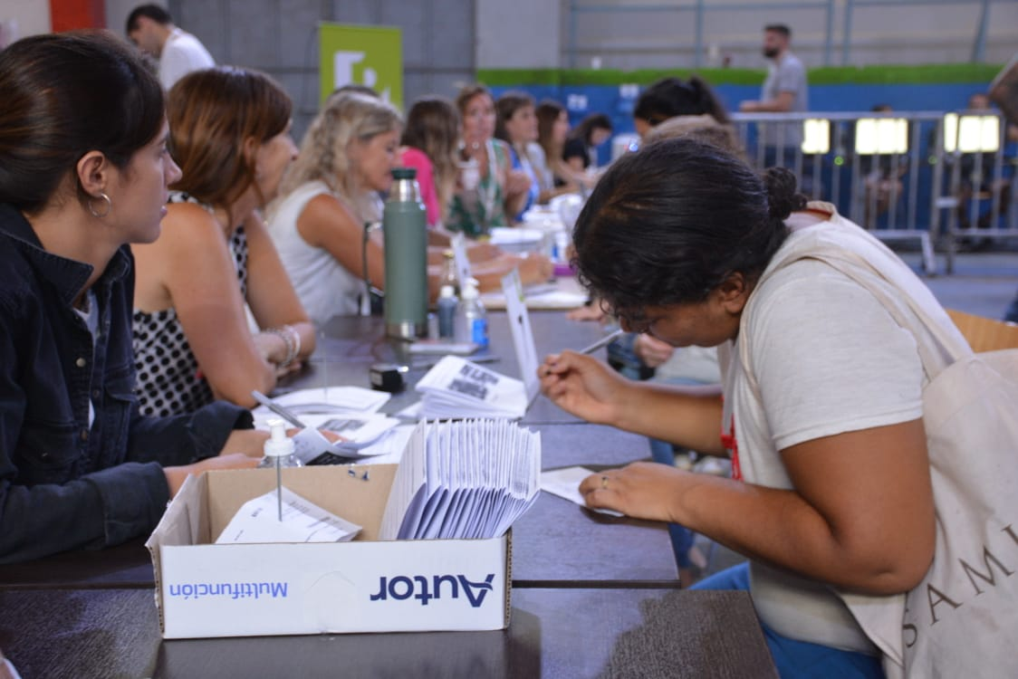 Se habilitó una nueva jornada para retirar las "Tarjetas Alimentarias"